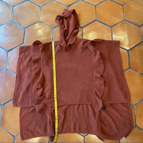 Troubadour Anthropologie Yak Wool Rust Ruffle Cape Poncho Sweater Soft Hooded OS - Picture 7 of 8